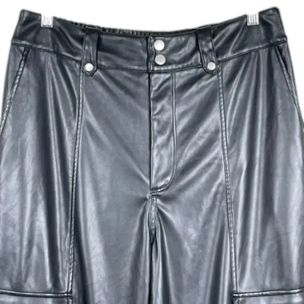 7 For All Mankind Vegan Faux Leather Cargo Pants Size Large Black High Rise EUC